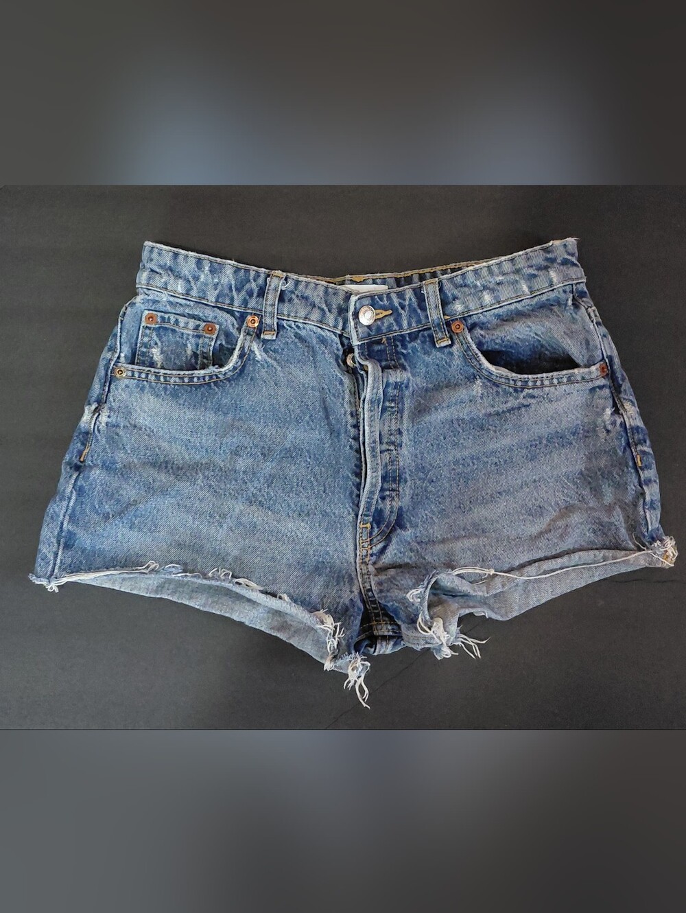 Zara High Rise Distresse Denim Shorts Blue Raw Hem SZ 6 (EUR 38)